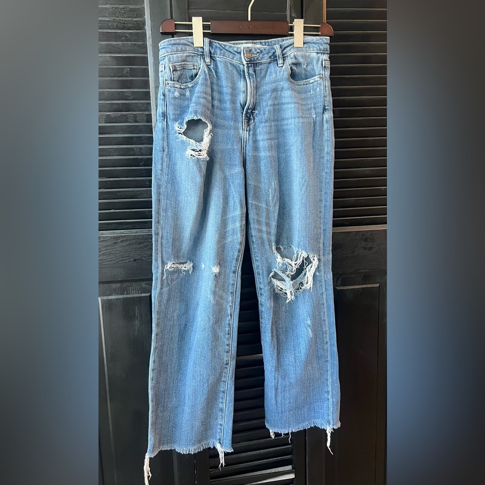 Hidden Jeans distressed size 29
